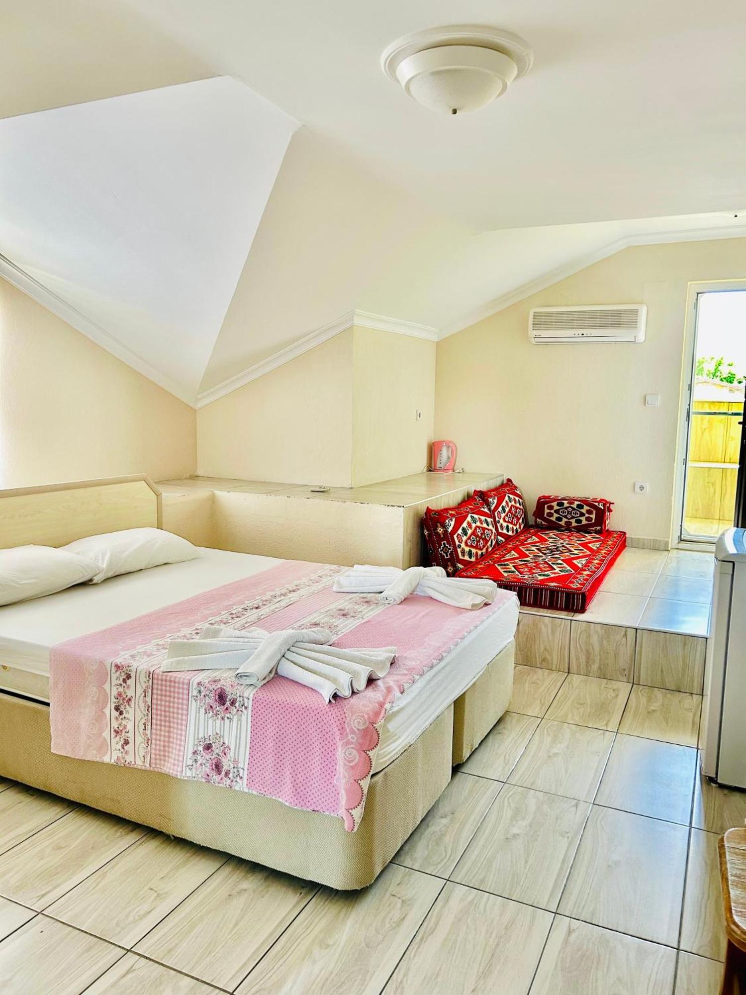 Karaca Apart Hotel Dalyan Exteriör bild