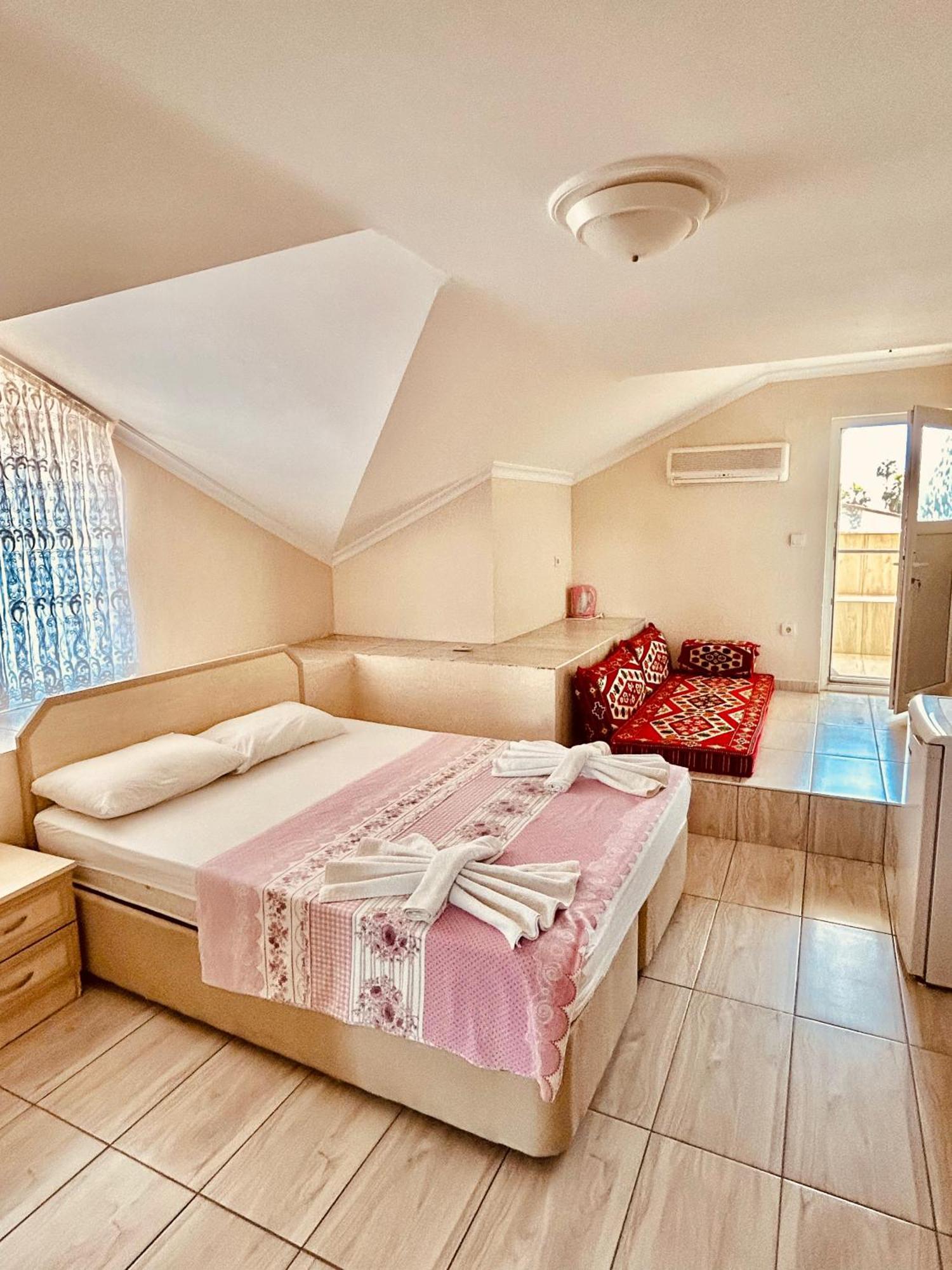 Karaca Apart Hotel Dalyan Exteriör bild